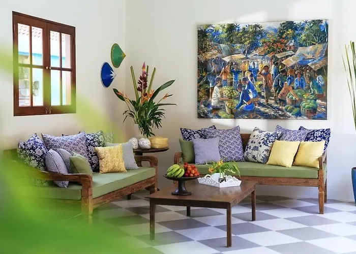 Villa Kayan - Gorgeous 2br Gem, Fabulous Location Steps From Restaurants, Cafes And Shopping *
