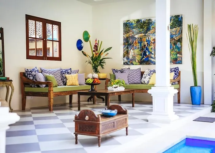 Villa Kayan - Gorgeous 2br Gem, Fabulous Location Steps From Restaurants, Cafes And Shopping Seminyak