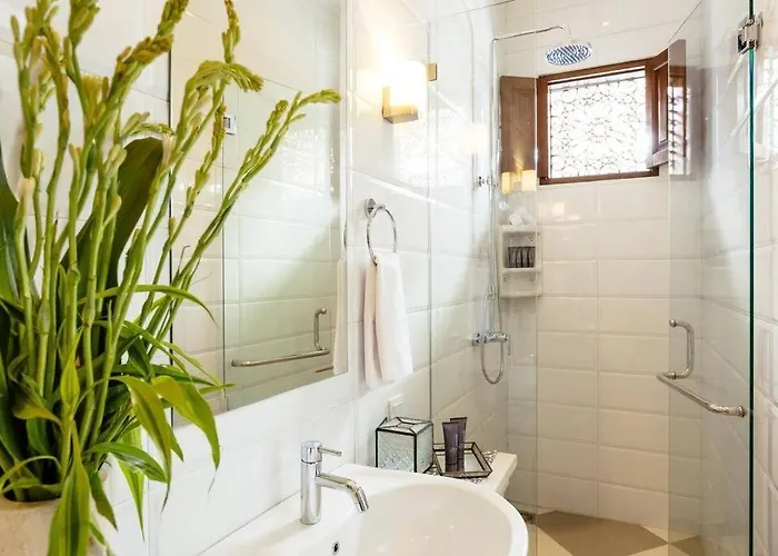 Kayan - Gorgeous 2br Gem, Fabulous Location Steps From Restaurants, Cafes And Shopping * Seminyak